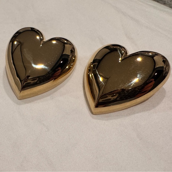 NWT Jennifer Fisher Puffy Heart Earrings Gold - Picture 5 of 8